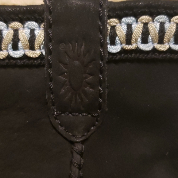 Ugg boots - Picture 3 of 8